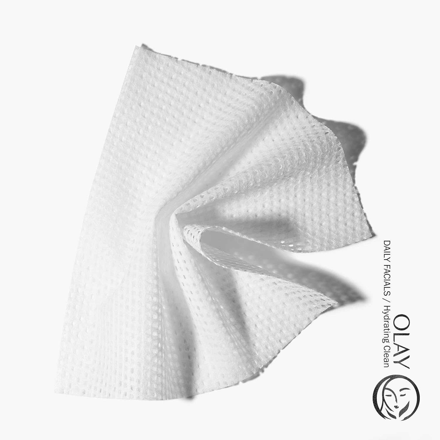 image:imageOlay 4In1 Daily Facial Cloths Normal Skin 33 Count Packaging May Vary1
